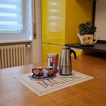 Casa Andrea דירה קומו